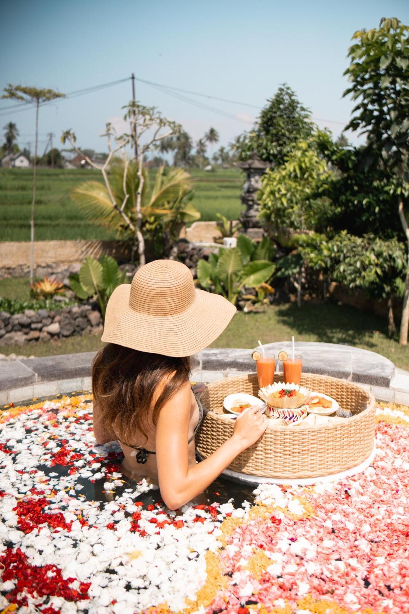 The Nenggala Suite Tegallalang (Bali) Exterior foto